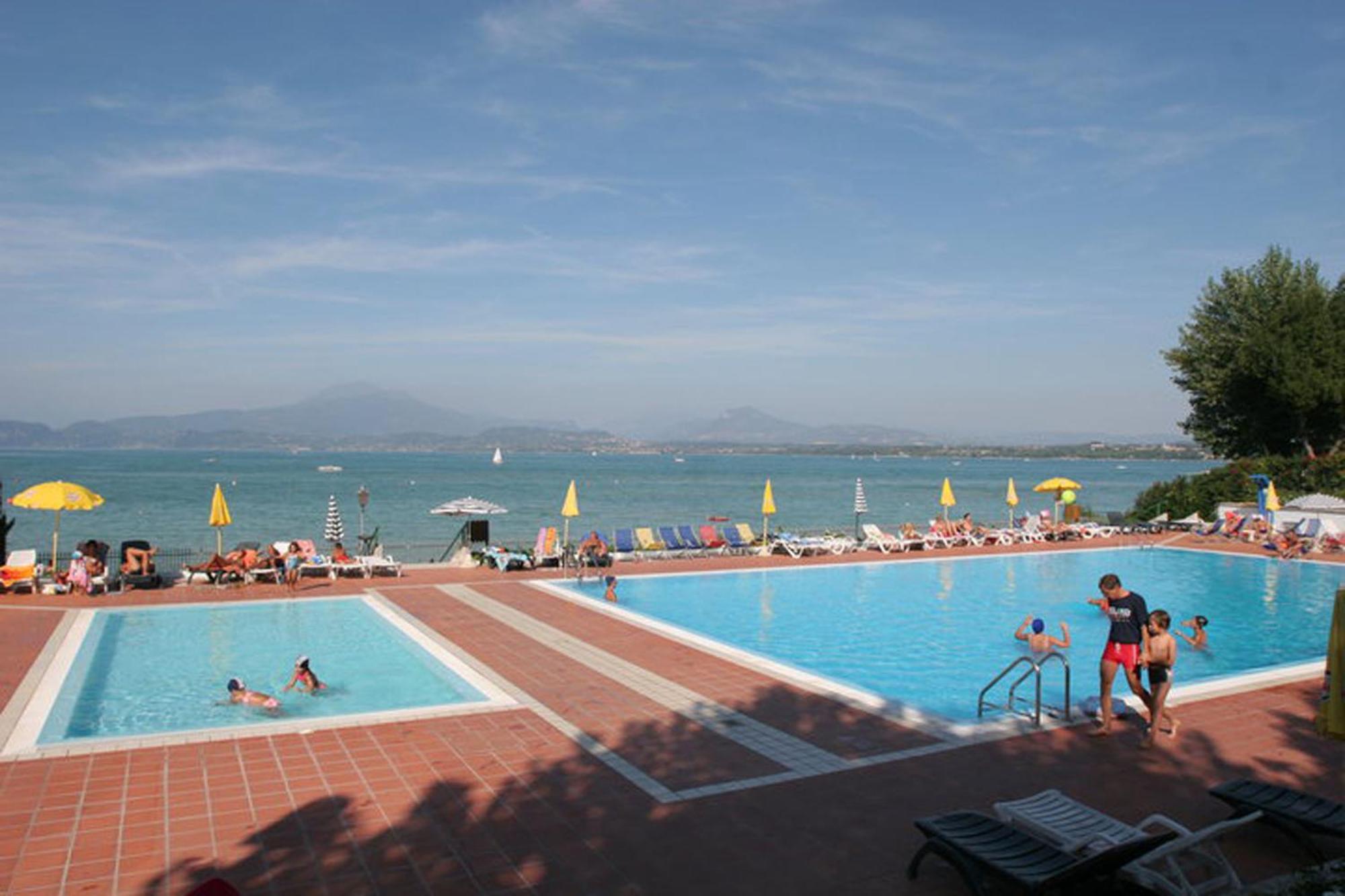 Camping Wien Peschiera del Garda Ngoại thất bức ảnh